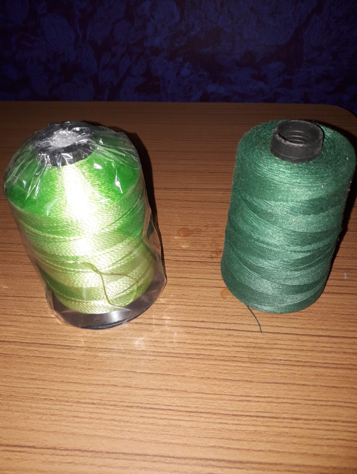 Shree Har Packaging green premium bag closing thread — bright green and forest green for organic agri packaging